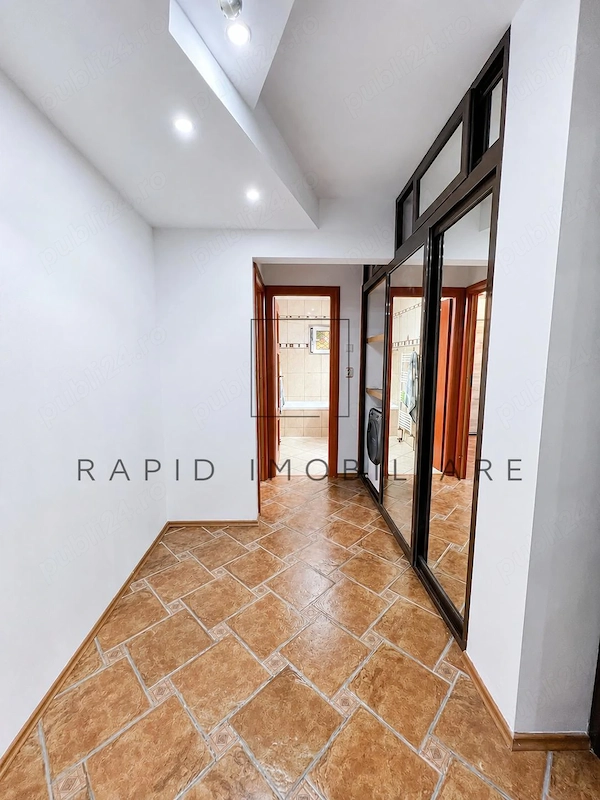 2 Camere | Etaj 3 | Magazin TOP | Sid-Vest | 53 mp | An '88 | Mobilat +Utilat — fotografia 1