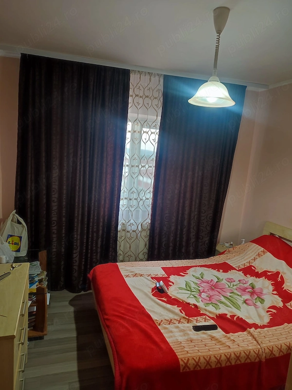 Vând Schimb Apartament 3 camere Vaslui — fotografia 3