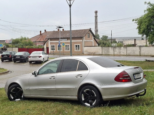 MERCEDES-BENZ E-Class 2004 — imagine 4