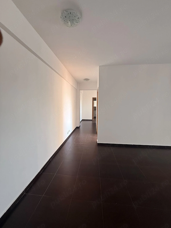 Apartament spatios cu 3 camere - Zona Independentei (Kaufland) — fotografia 3