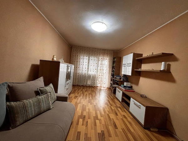 Vand apartament 3 camere, et 4 4 IC Frimu — fotografia 1