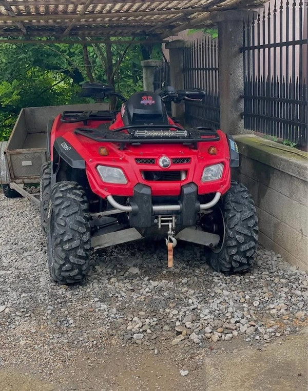 Can-am Outlander , 800R XT