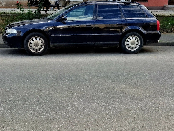 vand audi A4