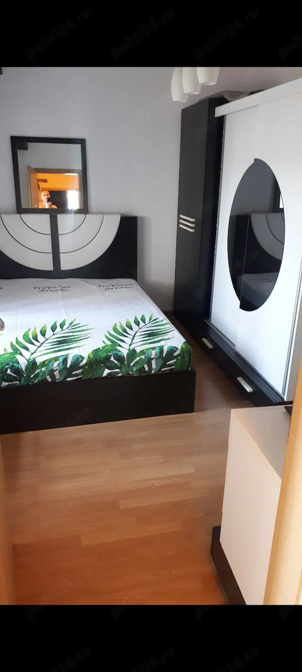 Închiriez Apartament 3 camere — fotografia 1