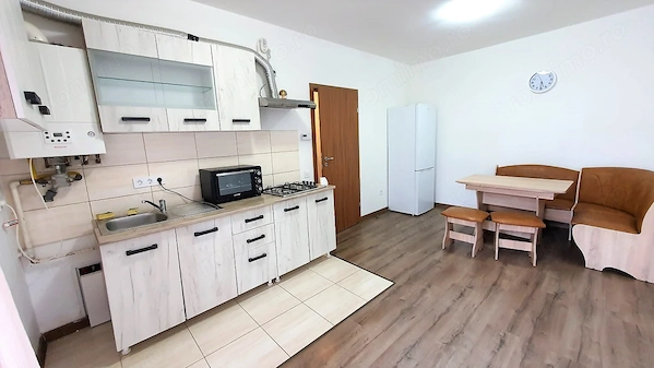 Apartament 2 camere etaj 2 zona Gusterita — fotografia 1
