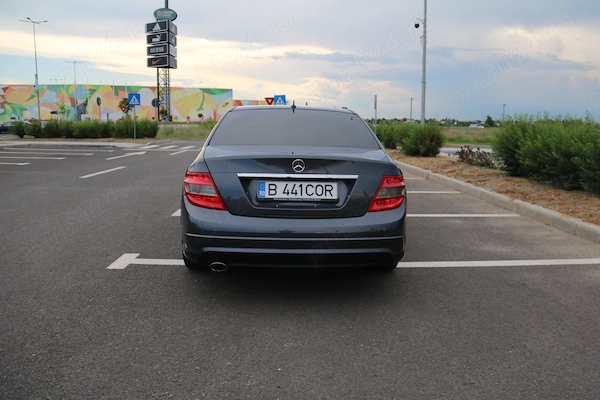 MERCEDES-BENZ C-Class 2010 — imagine 3