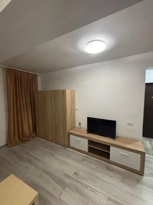 De Închiriat Garsonieră Liberty Center, centrală proprie — fotografia 3