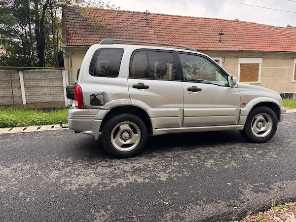 SUZUKI Grand Vitara
