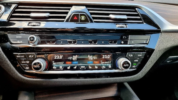 BMW 5 Series 2020 — imagine 5