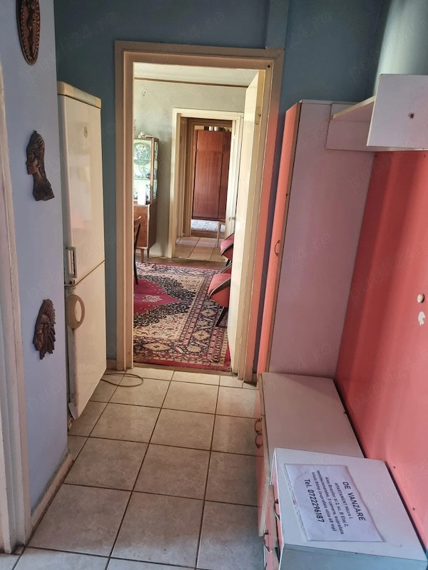 Vând apartament 3 camere Lugoj — fotografia 1