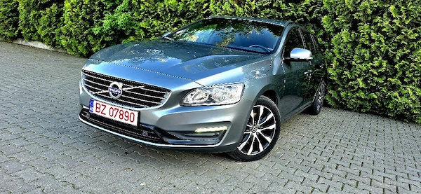 VOLVO V60 D2 Momentum - 2018 - 2.0 Diesel 120 Cp - Manuală