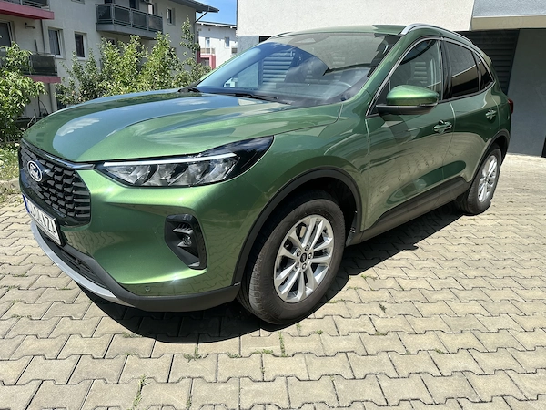 FORD Kuga 2024 — imagine 4