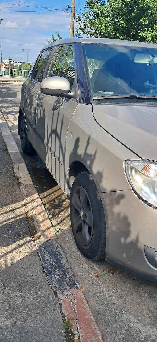 SKODA Fabia 2008 — imagine 4
