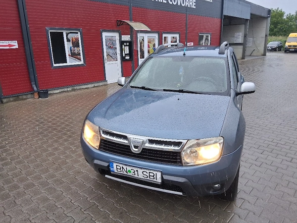 DACIA Duster 2010 — imagine 3