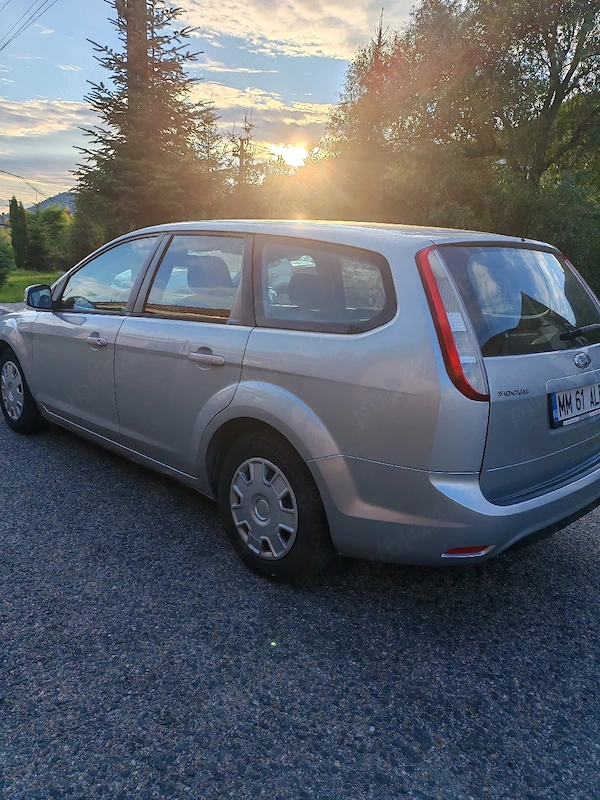 FORD Focus 2009 — imagine 5