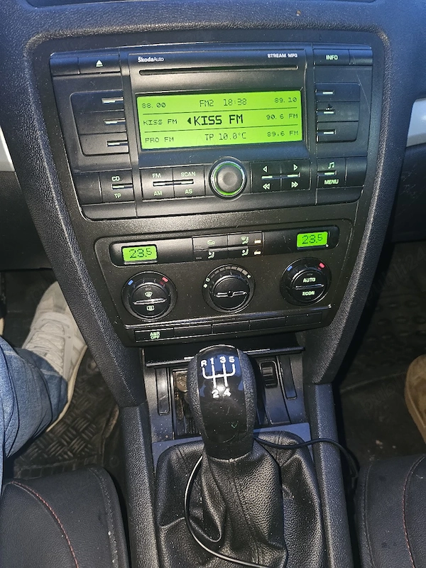 SKODA Octavia 2008 — imagine 5