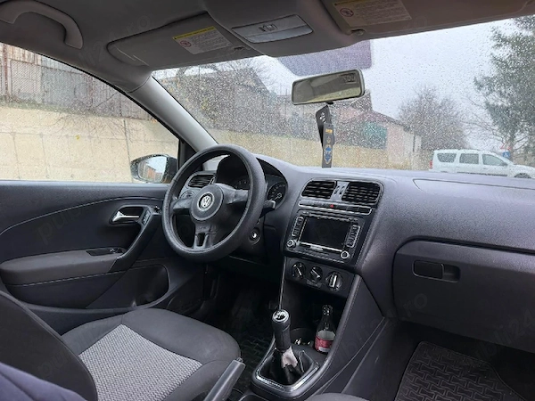 VOLKSWAGEN Polo 2012 — imagine 10