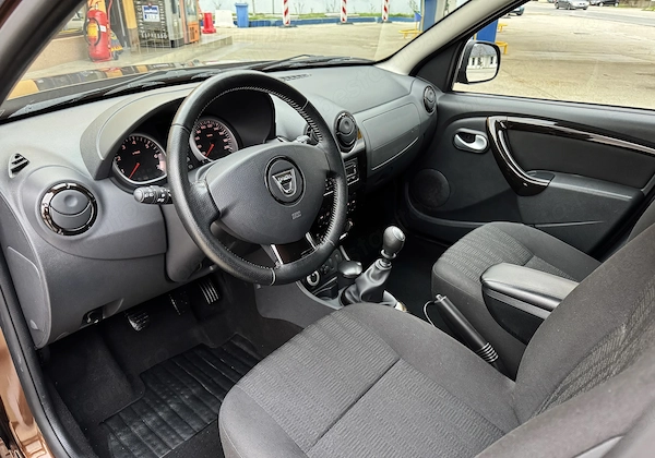 DACIA Duster 2012 — imagine 7