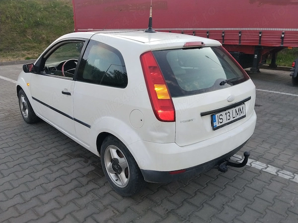 FORD Fiesta 2004 — imagine 5