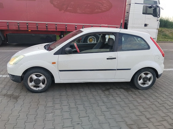 FORD Fiesta 2004 — imagine 8