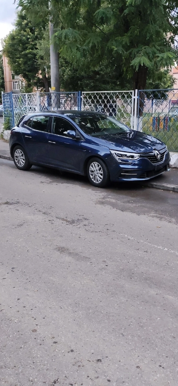RENAULT Megane