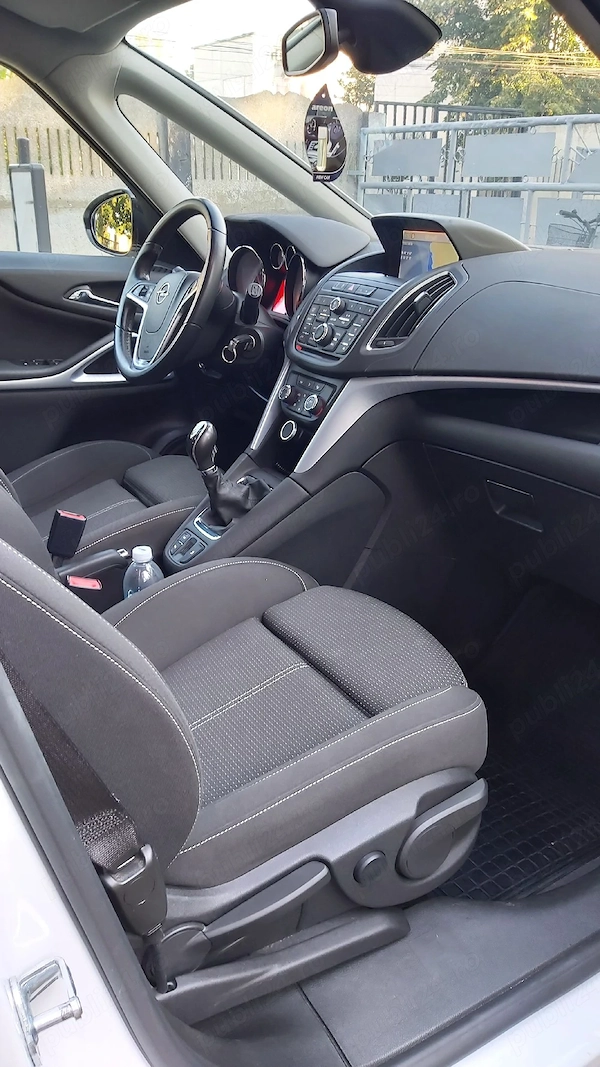 OPEL Zafira 2013 — imagine 9
