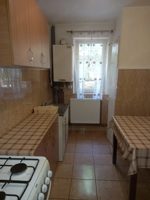 Inchirere apartament 2 camere studenti zona ASTRA Brasov — fotografia 1