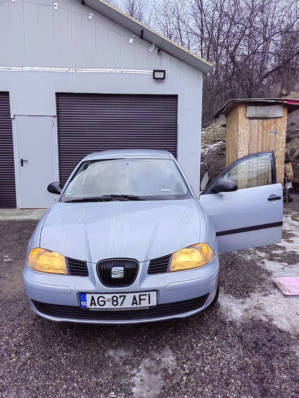 Vând Seat Ibiza , an 2004