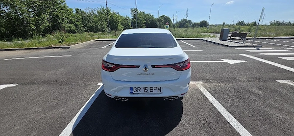 RENAULT Megane 2022 — imagine 4