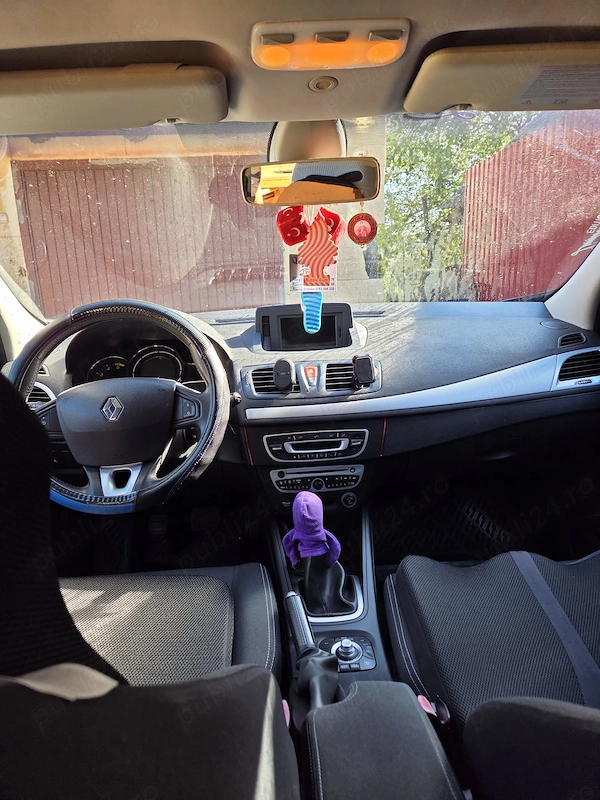 RENAULT Megane 2011 — imagine 2