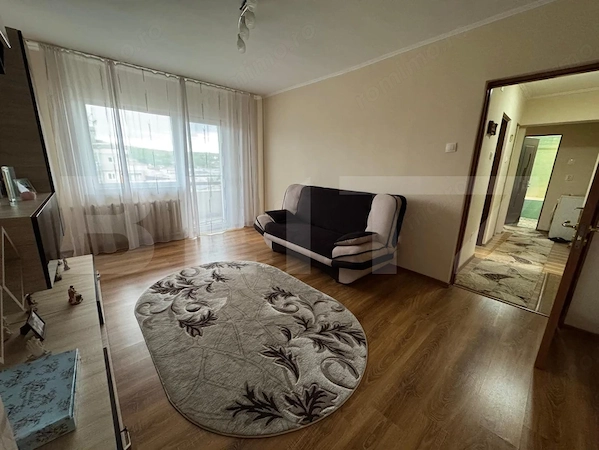 Apartament 2 camere, 52 mp, zona Micro 5 - Hunedoara — fotografia 1