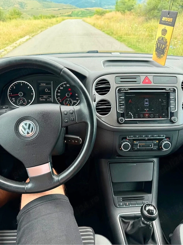VOLKSWAGEN Tiguan 2011 — imagine 2