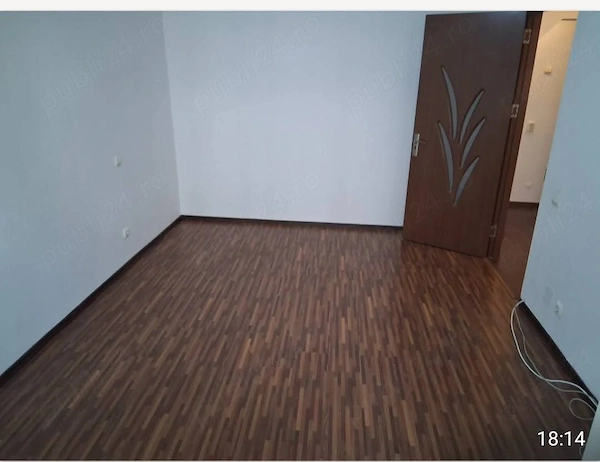 Închiriez garsoniera pe termen lung ,nemobilata zona M 8 ,etaj 2 — fotografia 2