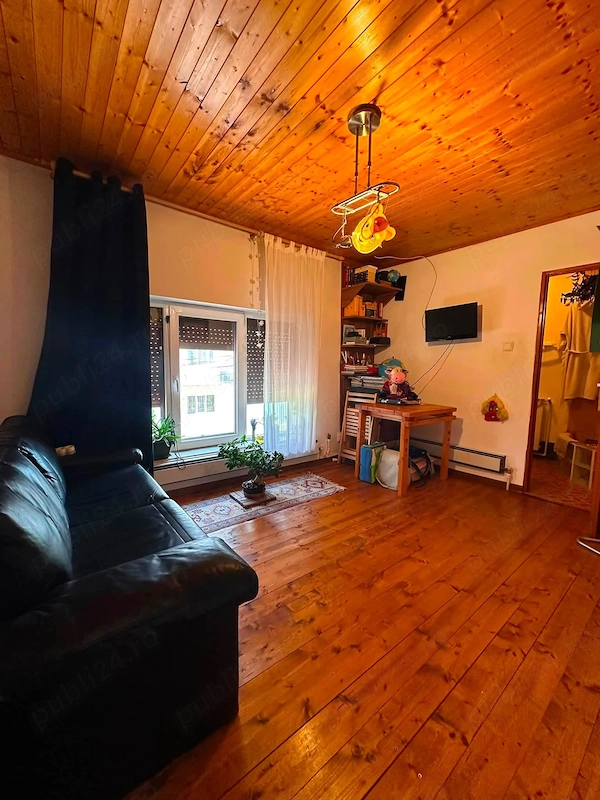 De vanzare apartament cu 3 camere si 2 bai, mobilat si utilat, zona centrala — fotografia 3