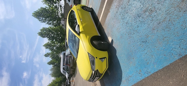HYUNDAI Elantra 2019 — imagine 3