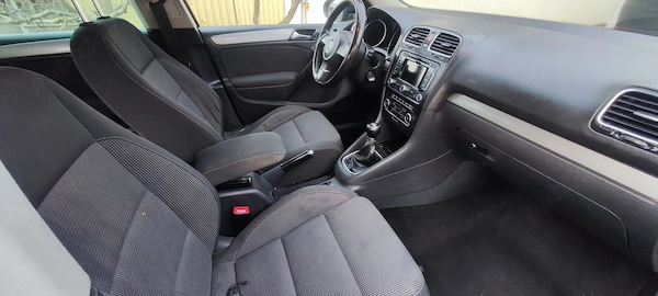 VOLKSWAGEN Golf 2012 — imagine 3