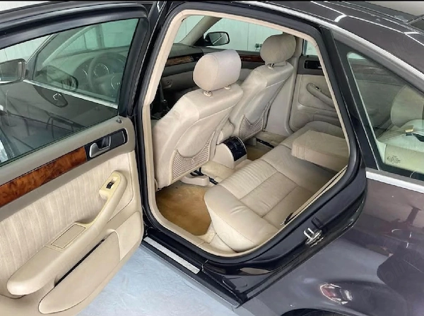 AUDI A6 2004 — imagine 2