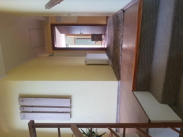 Închiriez apt.3 camere,etaj1la casă, parcare, ideal studente, zona liniștită - Lipova Dumbrăvița — fotografia 1