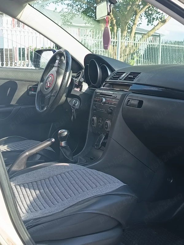 MAZDA 3 2006 — imagine 5