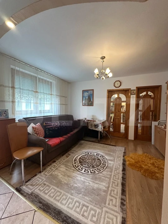 Apartament cu 2 camere, 40 mp, zona Decebal — fotografia 1