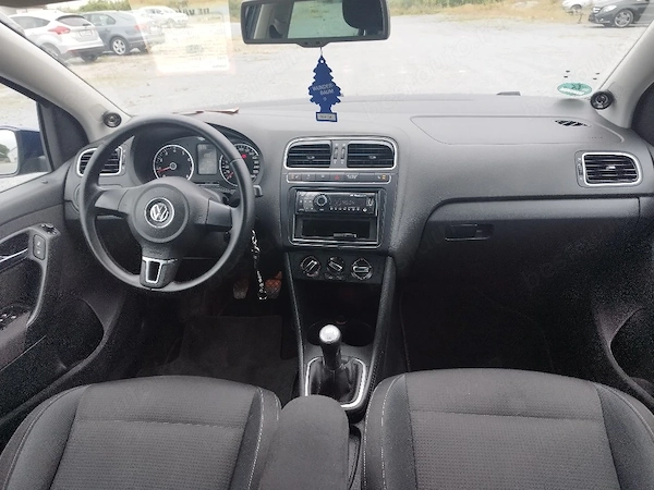 VOLKSWAGEN Polo 2010 — imagine 8
