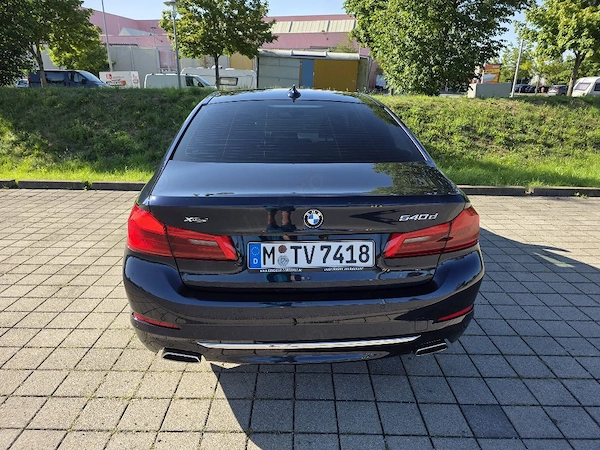 BMW 5 Series 2019 — imagine 3