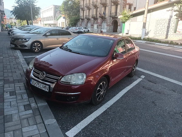 VOLKSWAGEN Jetta