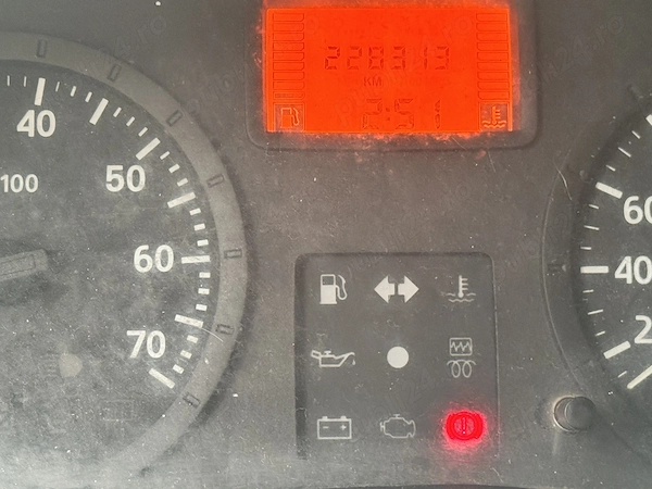 Vând Logan 1.6 8 V