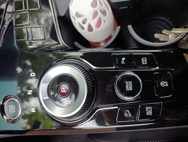 KIA Sportage 2022 — imagine 3