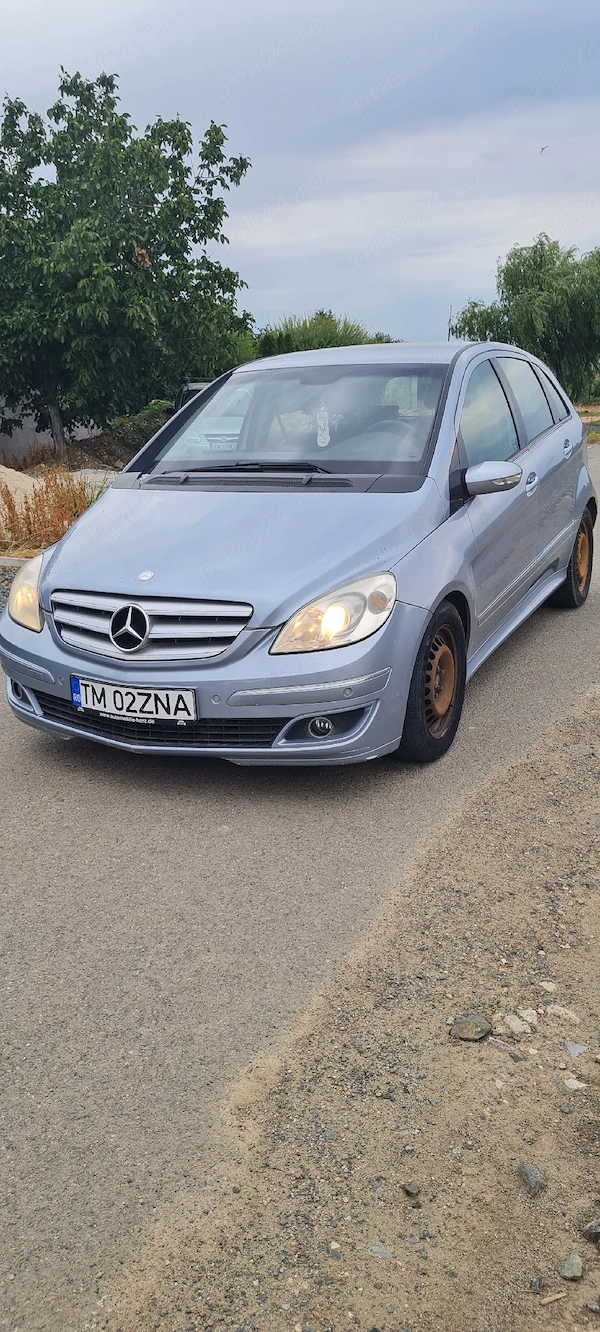 Mercedes-Benz w245