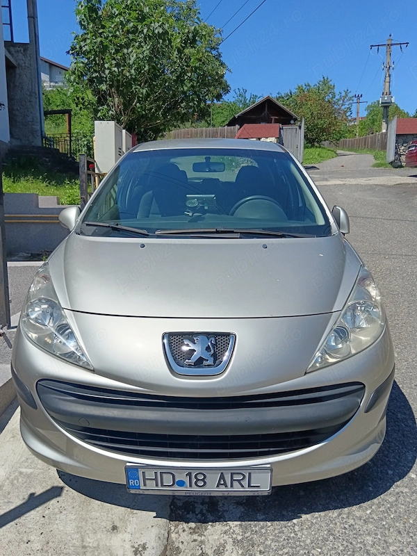 PEUGEOT 207