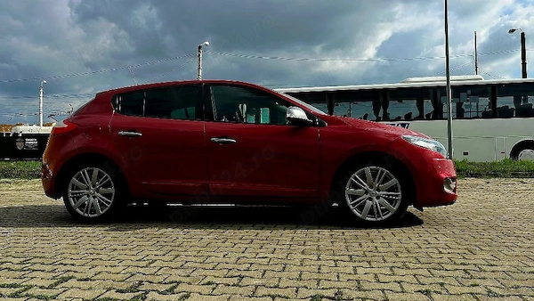 RENAULT Megane