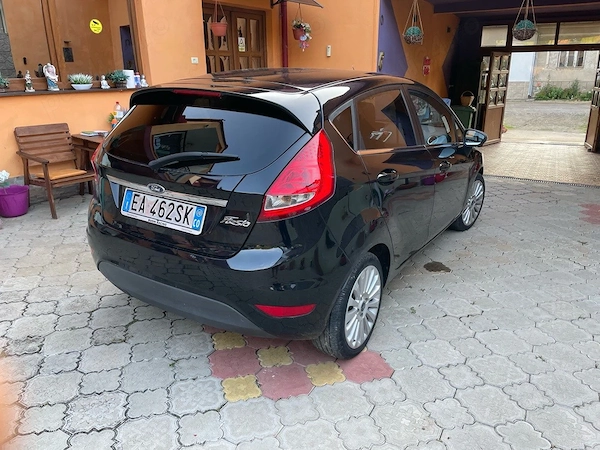 FORD Fiesta 2010 — imagine 4
