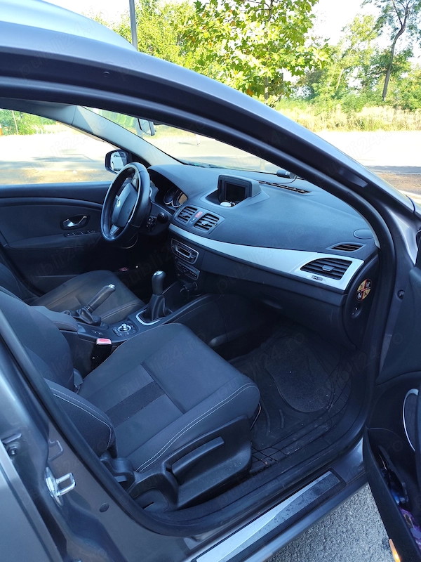 RENAULT Megane 2010 — imagine 5